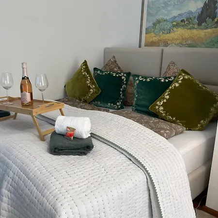 Apartment Neue Stilvolle Nr 3 Nur 10 Min Zu Fuss Von Legoland Entfernt 75m2 Eg, Terrasse Mit Waldblick, Wunderschoener Garten, Whirlpool Auf Der Terrasse, Grosses Bad, Ruhige Lage, Erholung, Waldweg15 My Luxury *