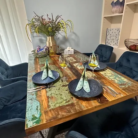 Neue Stilvolle Nr 3 Nur 10 Min Zu Fuss Von Legoland Entfernt 75m2 Eg, Terrasse Mit Waldblick, Wunderschoener Garten, Whirlpool Auf Der Terrasse, Grosses Bad, Ruhige Lage, Erholung, Waldweg15 My Luxury شقة *