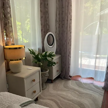 Neue Stilvolle Nr 3 Nur 10 Min Zu Fuss Von Legoland Entfernt 75m2 Eg, Terrasse Mit Waldblick, Wunderschoener Garten, Whirlpool Auf Der Terrasse, Grosses Bad, Ruhige Lage, Erholung, Waldweg15 My Luxury Kleinkötz