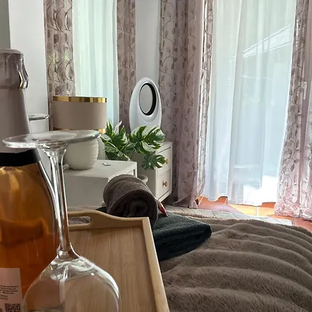 شقة Neue Stilvolle Nr 3 Nur 10 Min Zu Fuss Von Legoland Entfernt 75m2 Eg, Terrasse Mit Waldblick, Wunderschoener Garten, Whirlpool Auf Der Terrasse, Grosses Bad, Ruhige Lage, Erholung, Waldweg15 My Luxury Kleinkötz