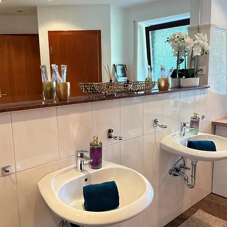 Neue Stilvolle Nr 3 Nur 10 Min Zu Fuss Von Legoland Entfernt 75m2 Eg, Terrasse Mit Waldblick, Wunderschoener Garten, Whirlpool Auf Der Terrasse, Grosses Bad, Ruhige Lage, Erholung, Waldweg15 My Luxury شقة